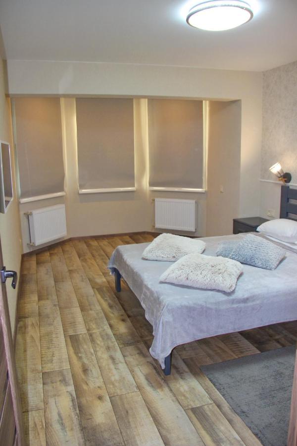 Molex Apartments 3 Tjernihiv Eksteriør billede